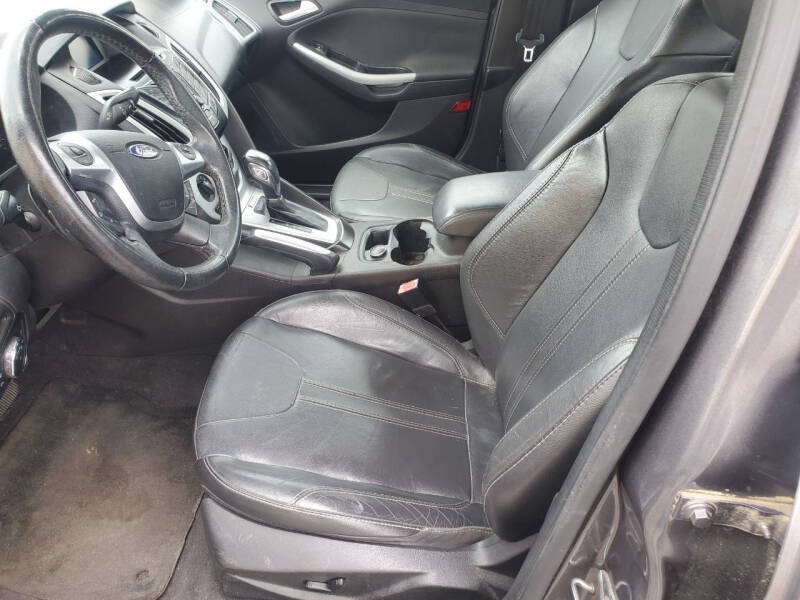 Image 5 of 2013 Ford Focus SE