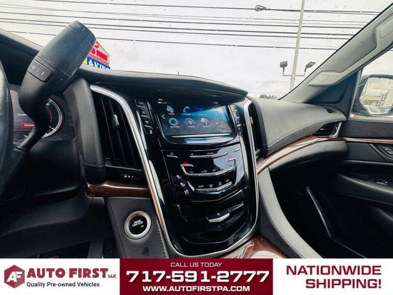 2019 Cadillac Escalade Luxury