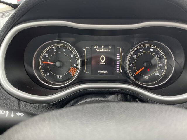 2015 Jeep Cherokee Sport