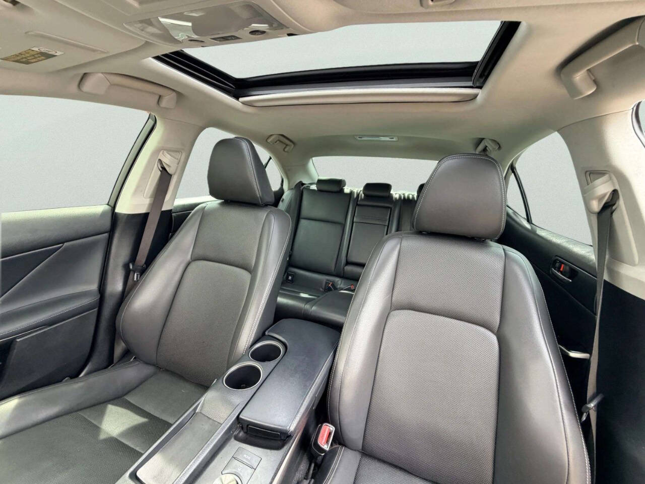 LexusIS 30020