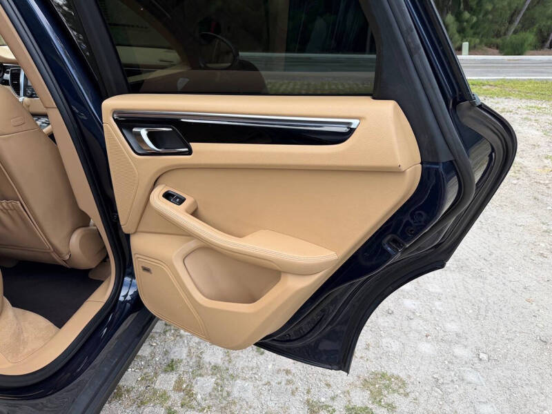 2017 Porsche Macan S