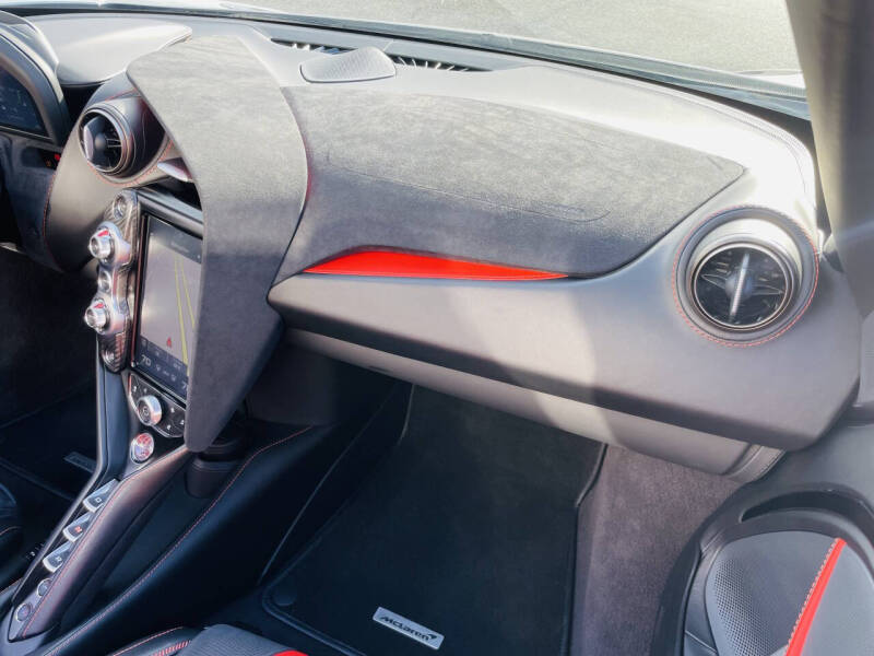 2020 McLaren 720S Spider Performance