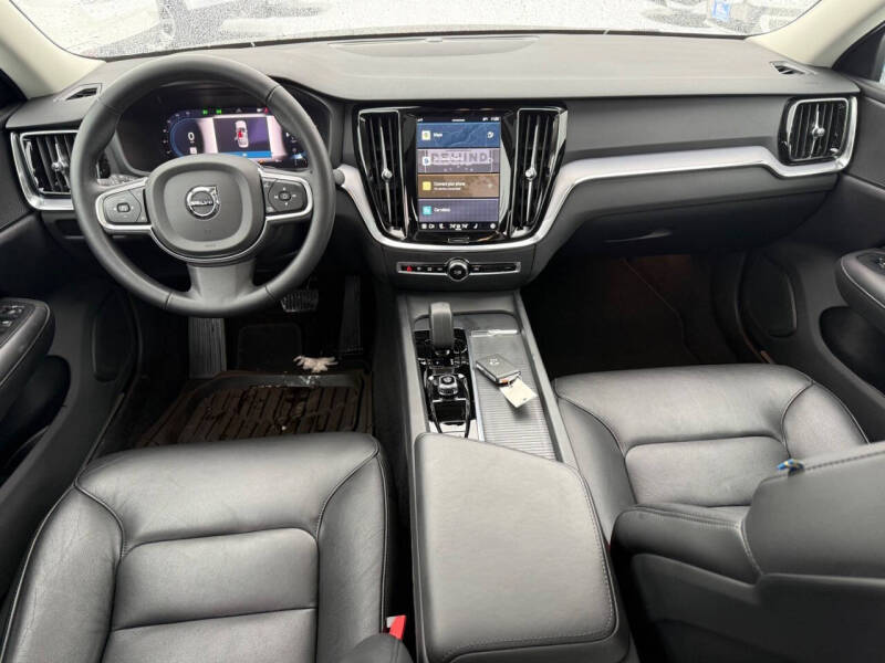 2025 Volvo S60 B5 Core