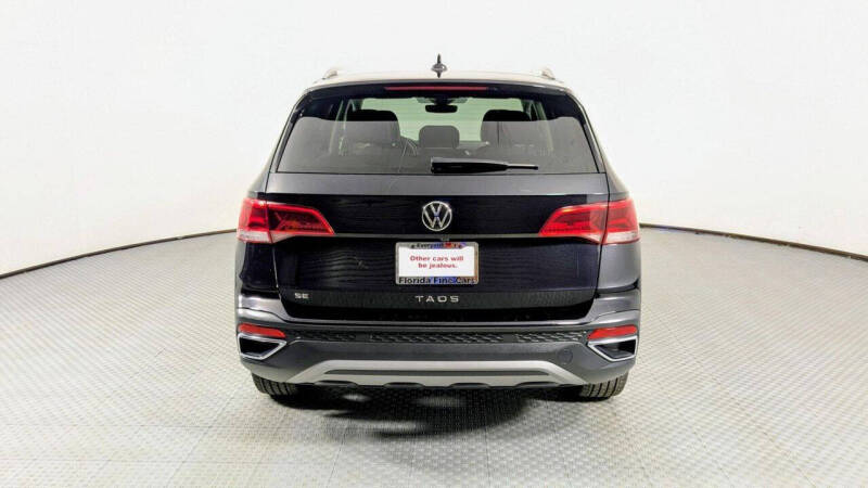 2024 Volkswagen Taos SE