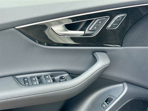 2026 Audi Q8 quattro Premium Plus 55 TFSI