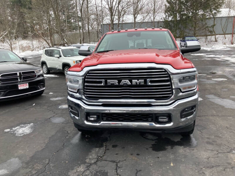 Used 2019 RAM Ram 2500 Pickup Laramie with VIN 3C6UR5NLXKG550819 for sale in Cuba City, WI