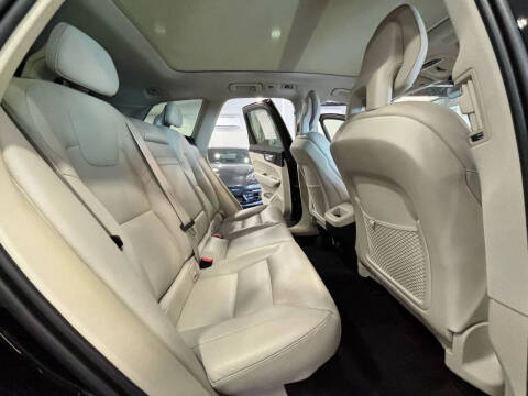 2019 Volvo XC60 T5 Momentum