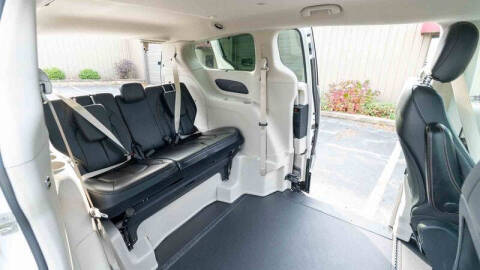 2020 Chrysler Pacifica Touring L