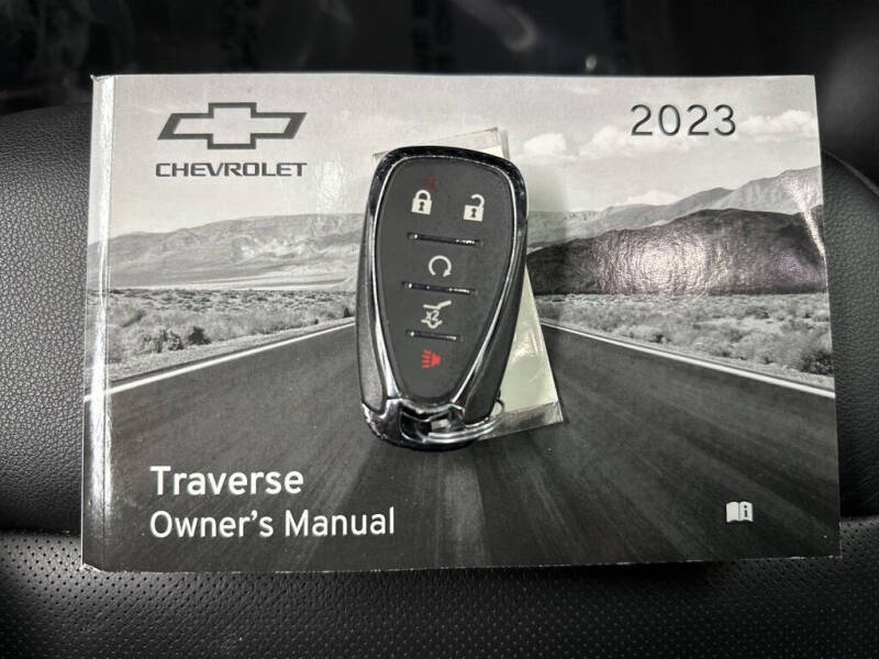 2023 Chevrolet Traverse RS