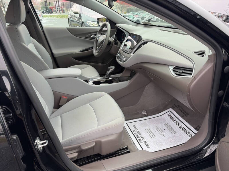 2022 Chevrolet Malibu LS