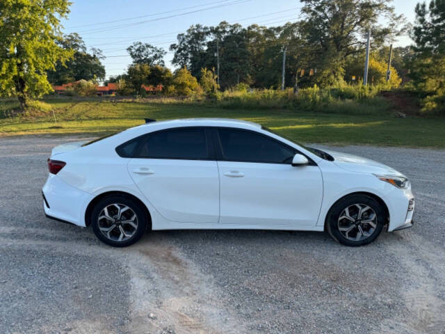 2020 Kia Forte for sale at Guadalupe Auto Sales, LLC. in Jemison, AL