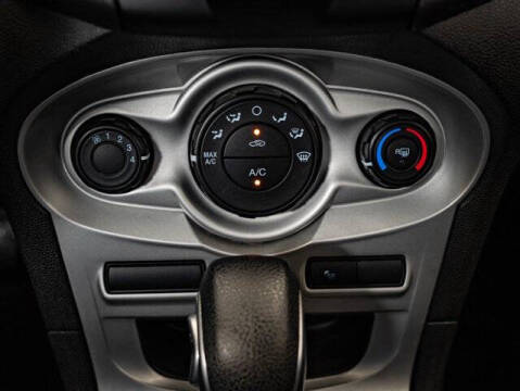 2015 Ford Fiesta SE