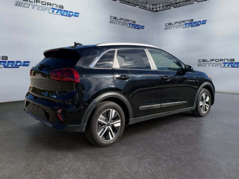 2022 Kia Niro LXS