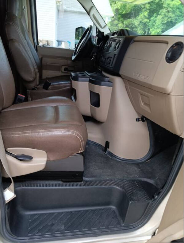 2016 Forest River Forester 3051S