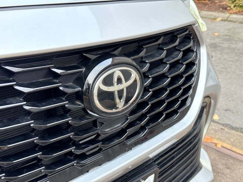 2022 Toyota Highlander XSE