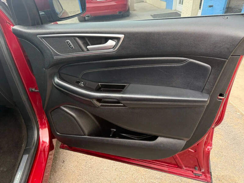 2017 Ford Edge Titanium