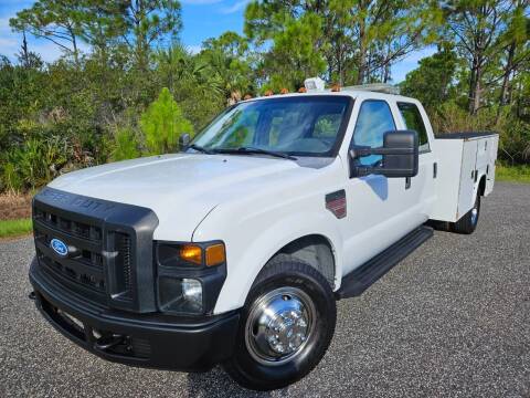 2008 Ford F-350 Super Duty for sale at VICTORY LANE AUTO SALES in Port Richey FL