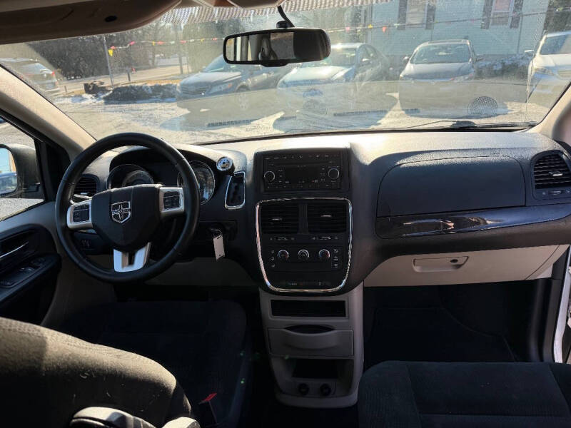 2016 Dodge Grand Caravan American Value Package