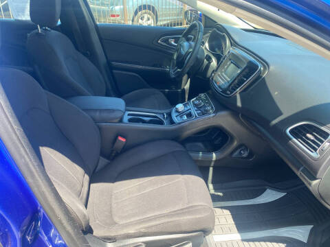 2015 Chrysler 200 Limited