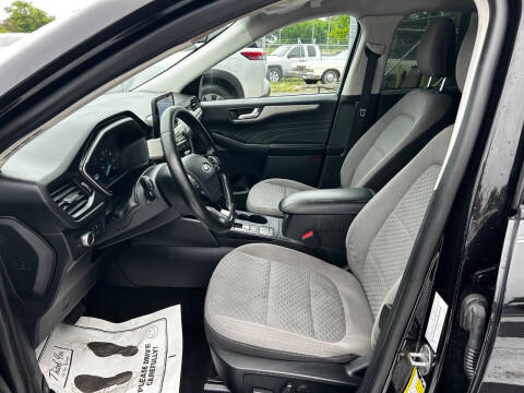 2021 Ford Escape SE