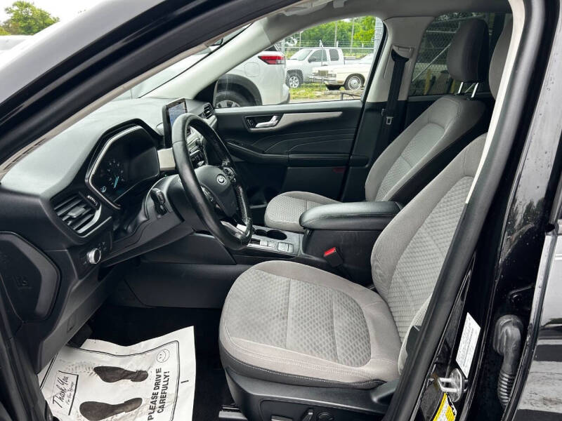 2021 Ford Escape SE