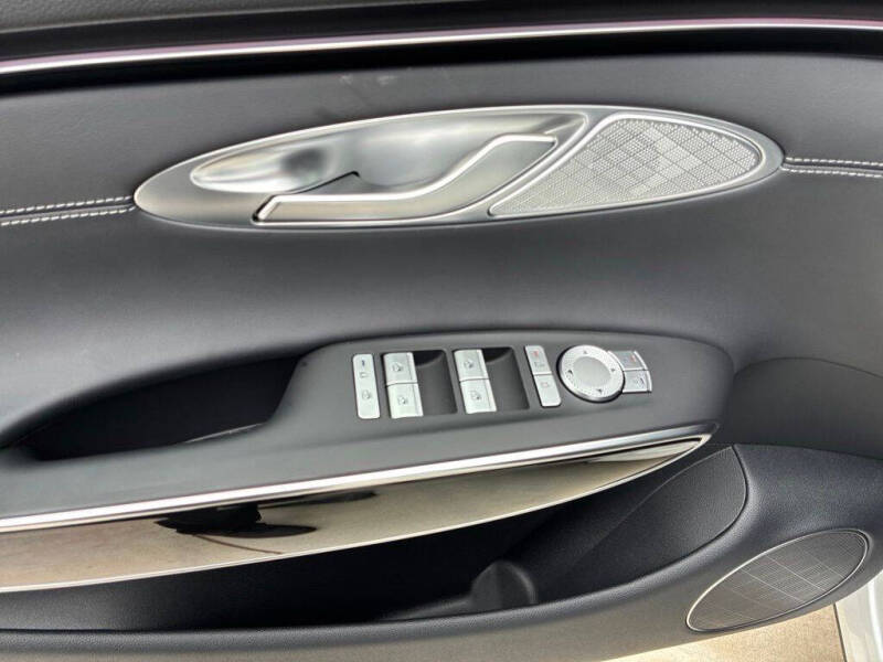 2026 Genesis GV70