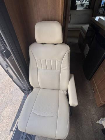 2015 Winnebago ERA BM170X