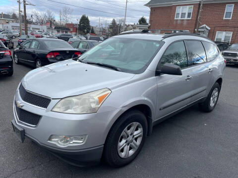 2009 Chevrolet Traverse for sale at Auto Outlet of Trenton in Trenton NJ