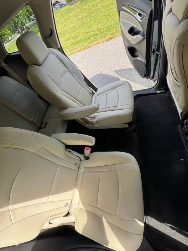 2020 Buick Enclave Essence