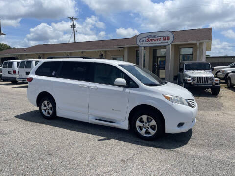 2015 Toyota Sienna LE Mobility 7-Passenger