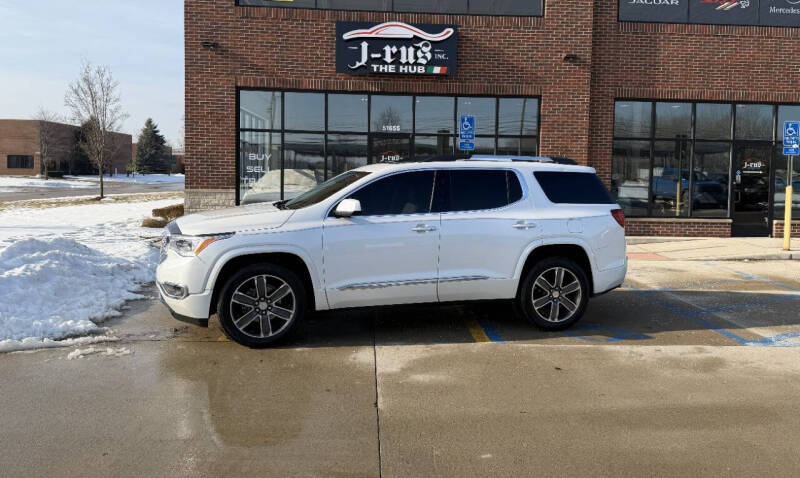 2017 GMC Acadia Denali's photo