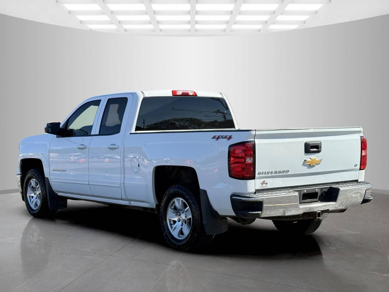 2015 Chevrolet Silverado 1500 for sale at Used Cars Toledo in Oregon, OH