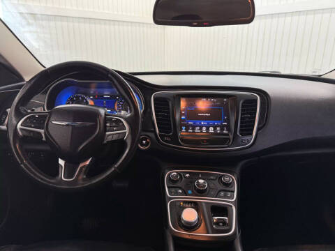 2016 Chrysler 200