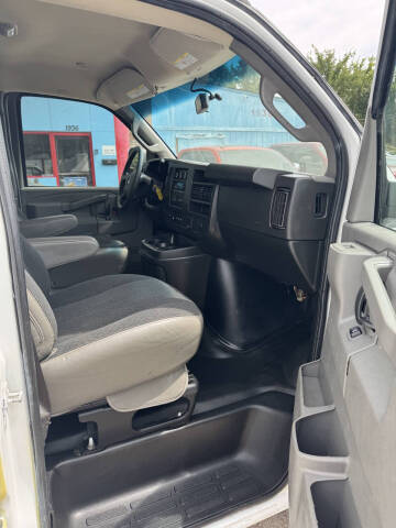 2021 Chevrolet Express 2500