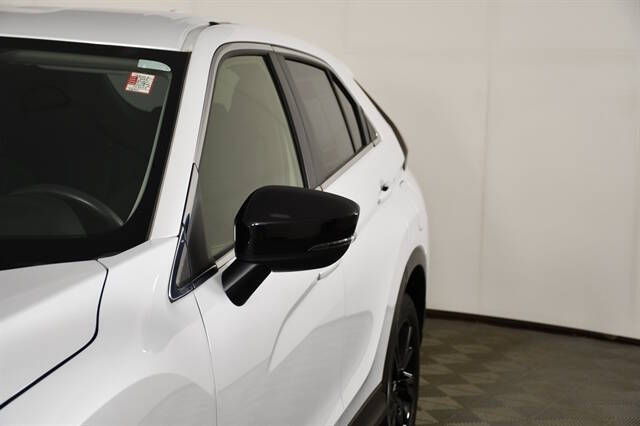 2023 Mitsubishi Eclipse Cross LE