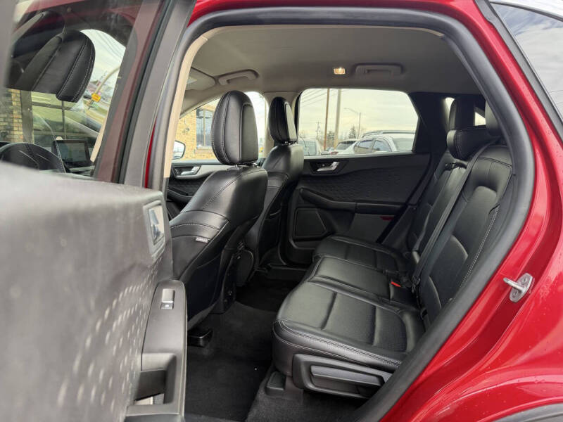 2020 Ford Escape SEL