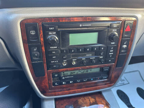 2003 Volkswagen Passat GLX 4Motion