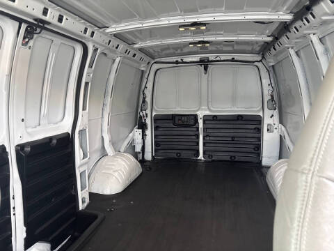 2021 Chevrolet Express 2500