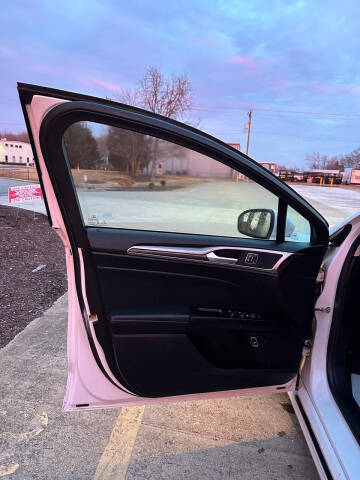 2018 Ford Fusion Hybrid SE