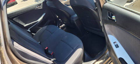2013 Hyundai Accent SE