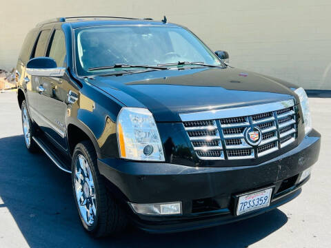 2014 Cadillac Escalade for sale at Auto Zoom 916 in Los Angeles CA
