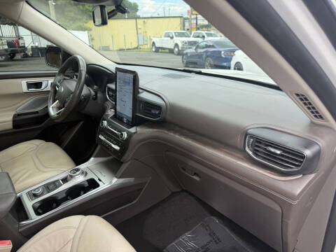2020 Ford Explorer Platinum