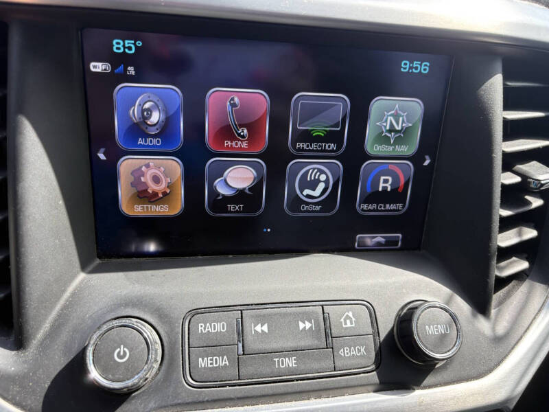 2017 GMC Acadia SLT-1