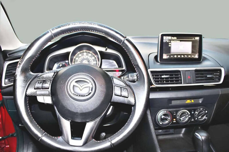 2016 Mazda MAZDA3 i Touring