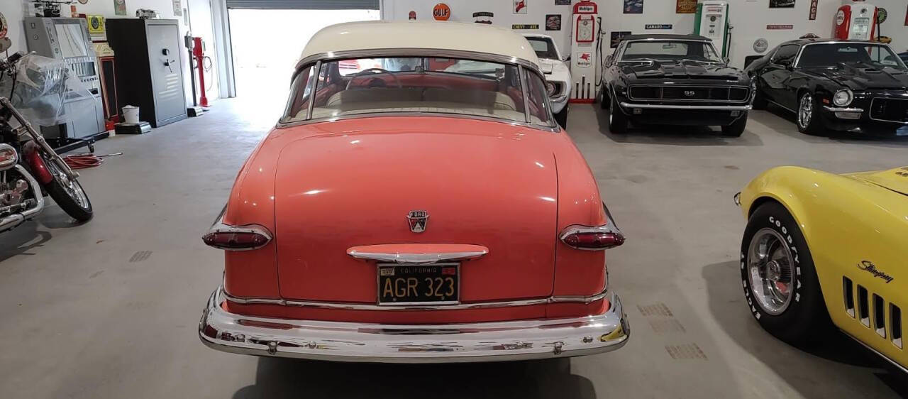 1951 Ford Crown Victoria 4