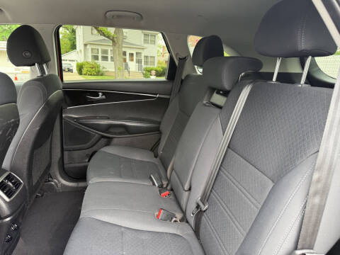 2018 Kia Sorento LX