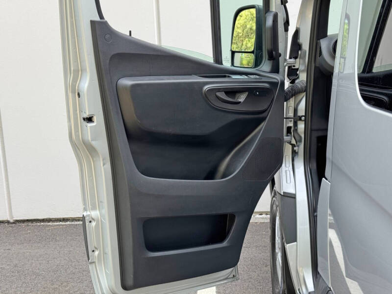 2024 Mercedes-Benz Sprinter