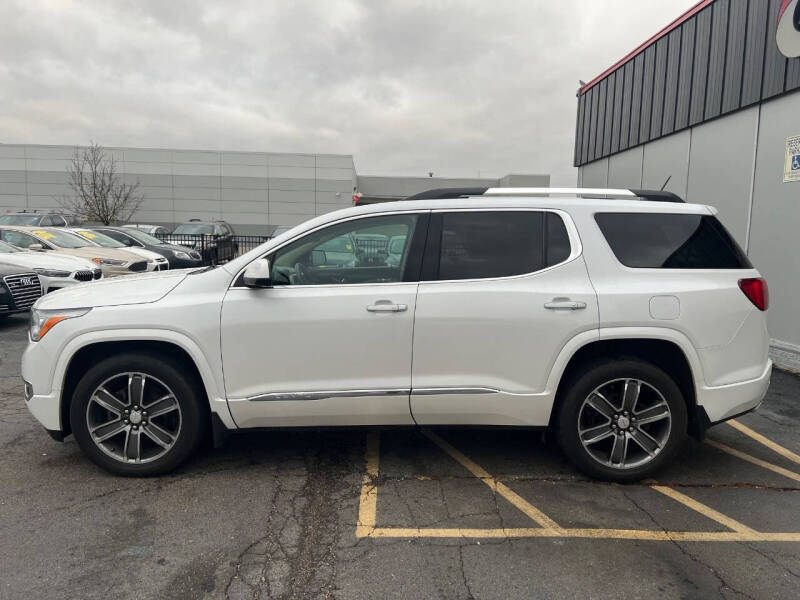 2017 GMC Acadia Denali