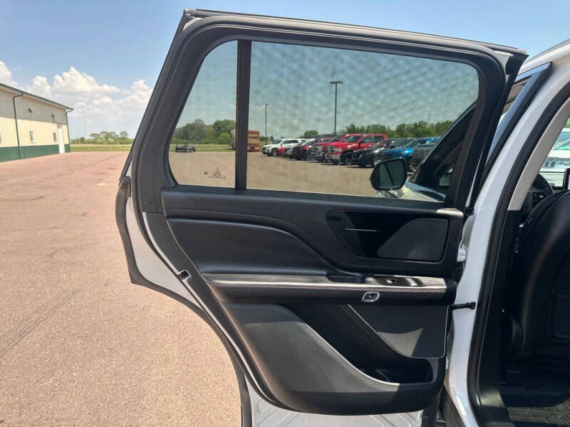 2023 Lincoln Aviator Standard