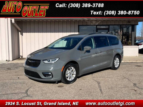 2022 Chrysler Pacifica Touring L